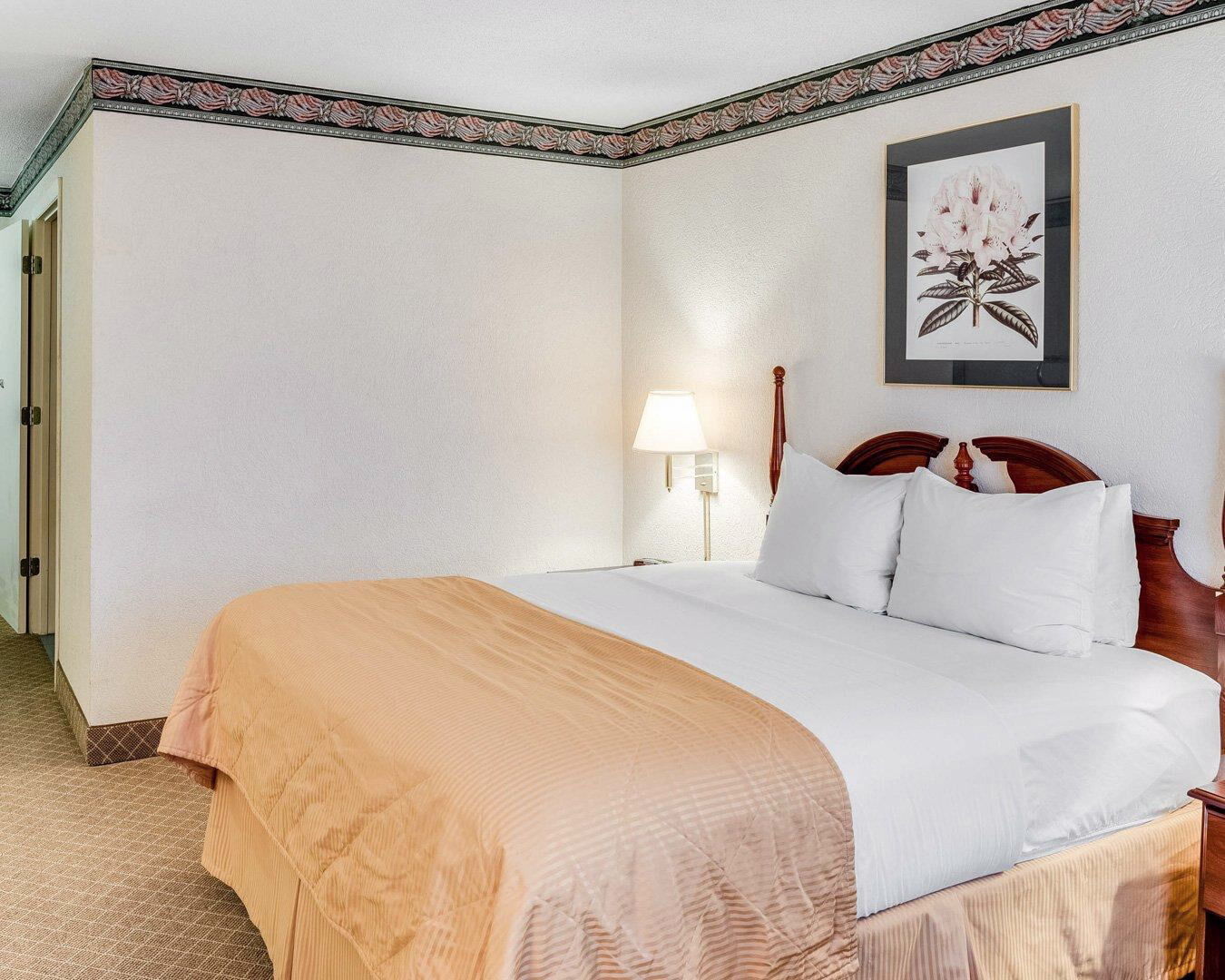 Clarion Inn Фэрмонт Экстерьер фото